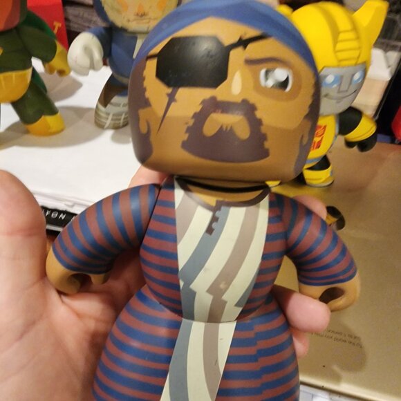 Hasbro Mighty Muggs Collectible Action Figures - Picture 7 of 7